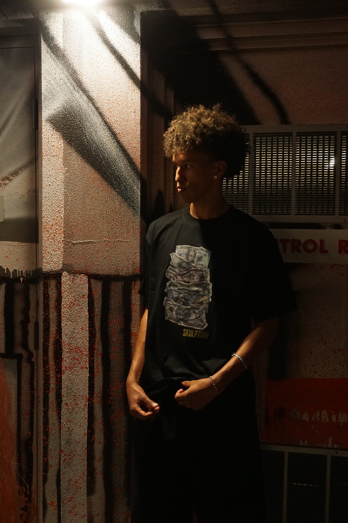 Money Bills Tee, Black